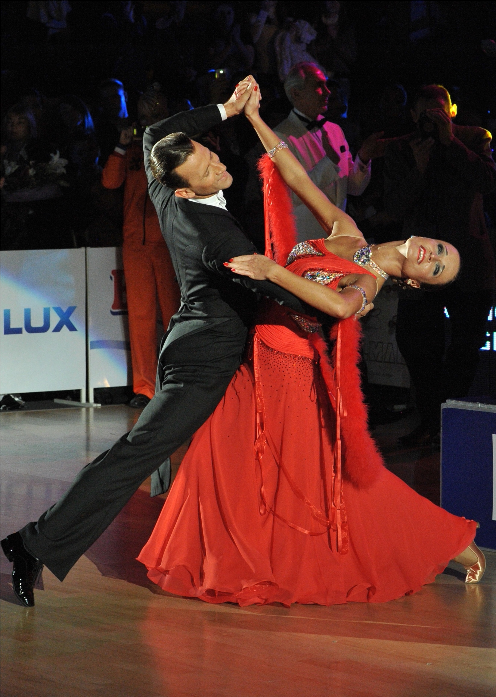 viennese-waltz-encyclopedia-of-dancesport